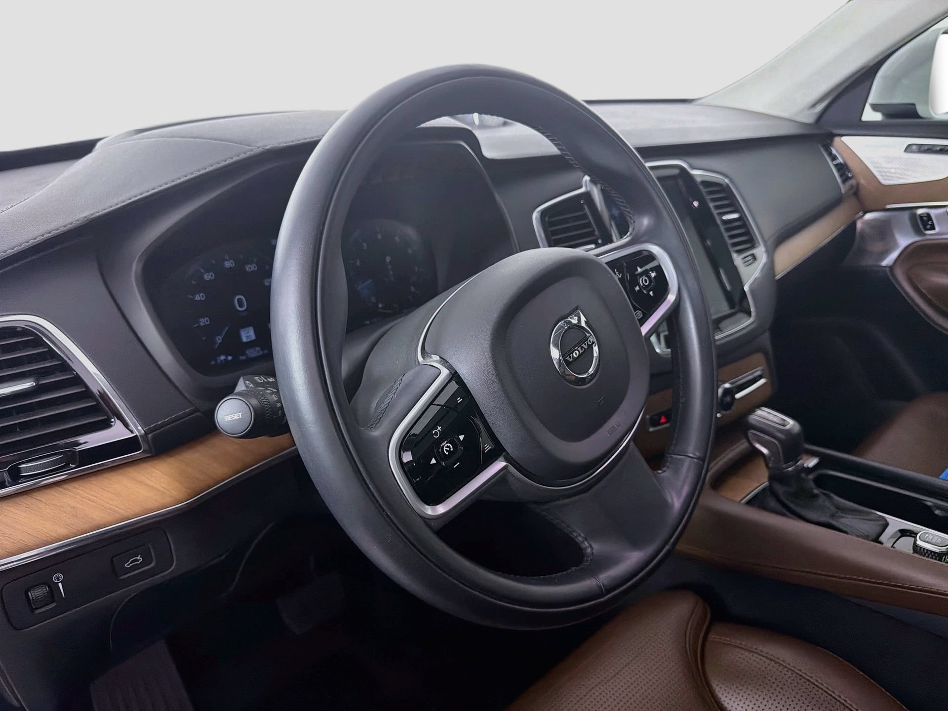 Used 2019 Volvo XC90 T6 Inscription w/ Luxury Package AWD/4WD image 10