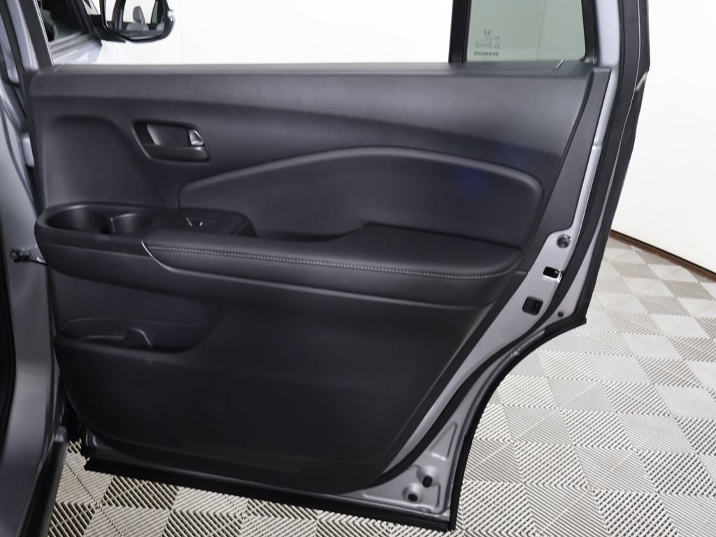 Used 2024 Honda Passport EX-L image 28
