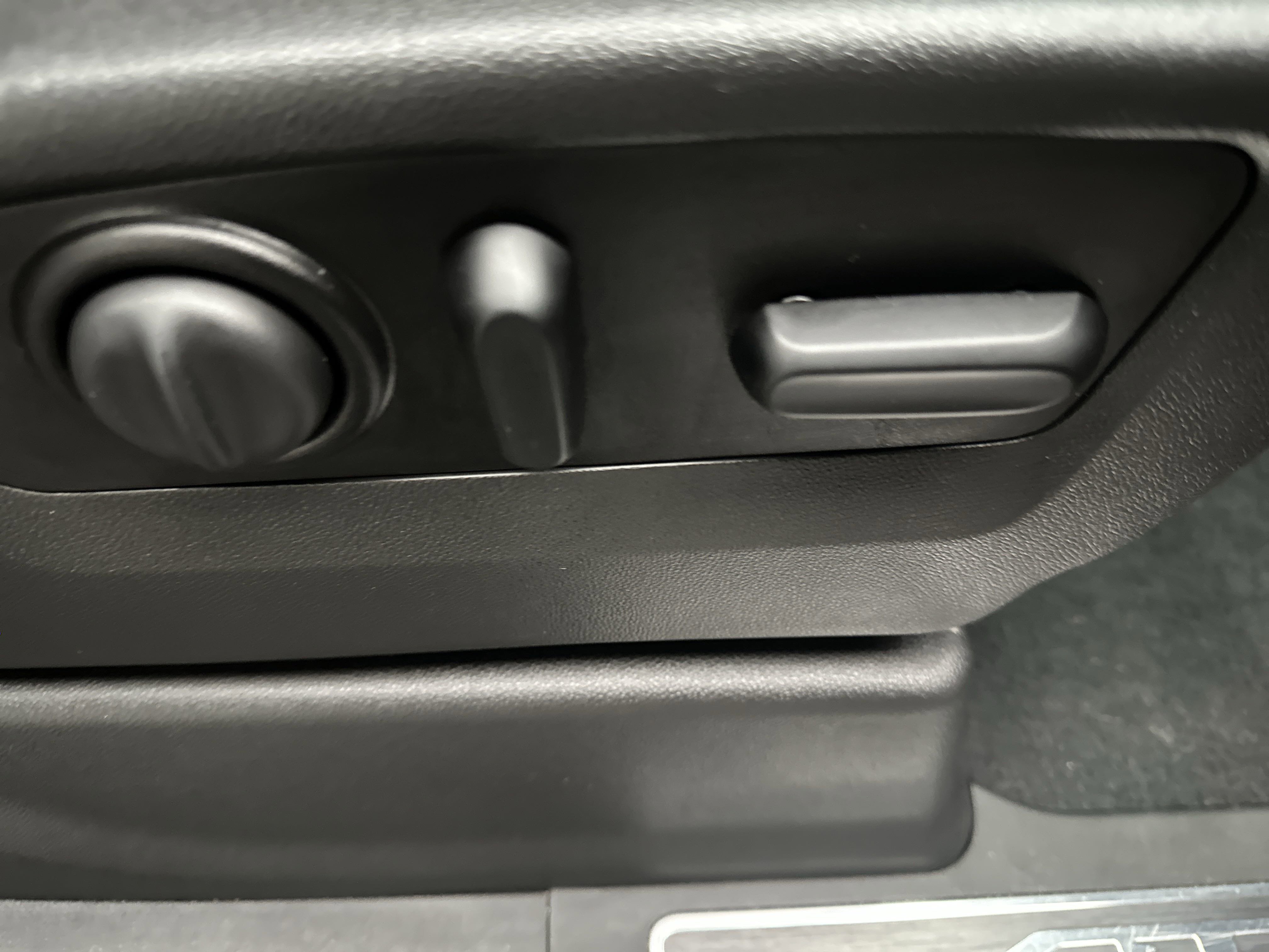 Used 2020 GMC Sierra 1500 AT4 w/ AT4 Preferred Package image 28