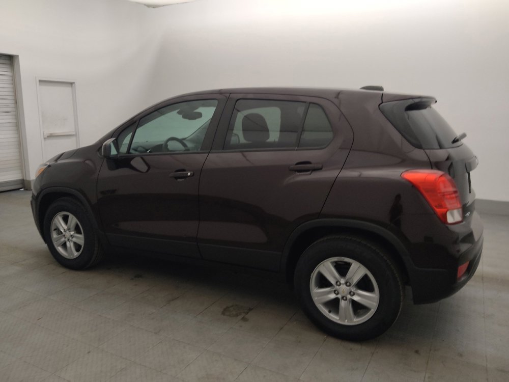 Used 2020 Chevrolet Trax LS w/ Tint and Cruise Package FWD image 3