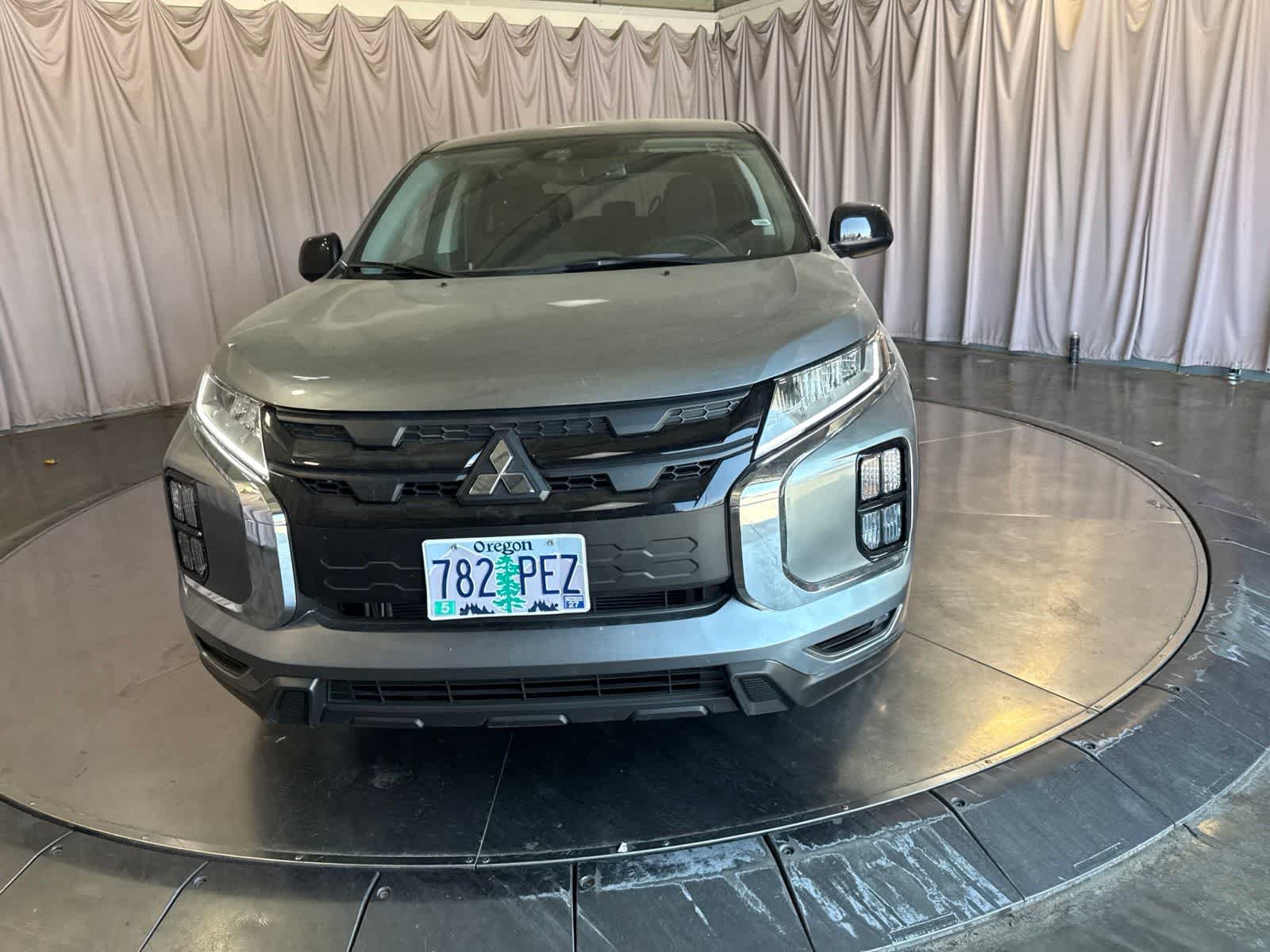 Used 2026 Mitsubishi Outlander Sport LE AWD/4WD image 2