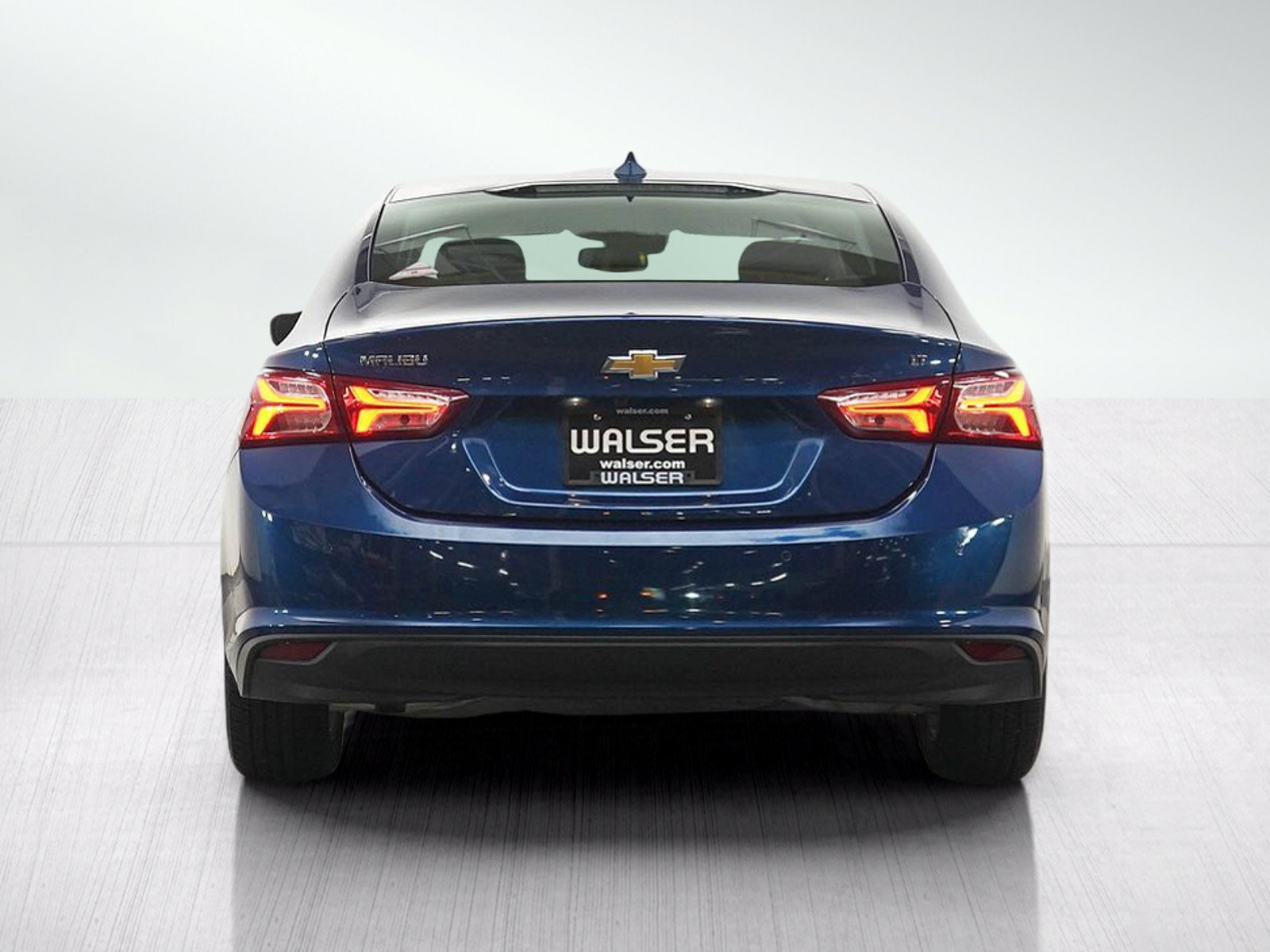 Used 2019 Chevrolet Malibu LT w/ Driver Confidence Package II FWD image 4