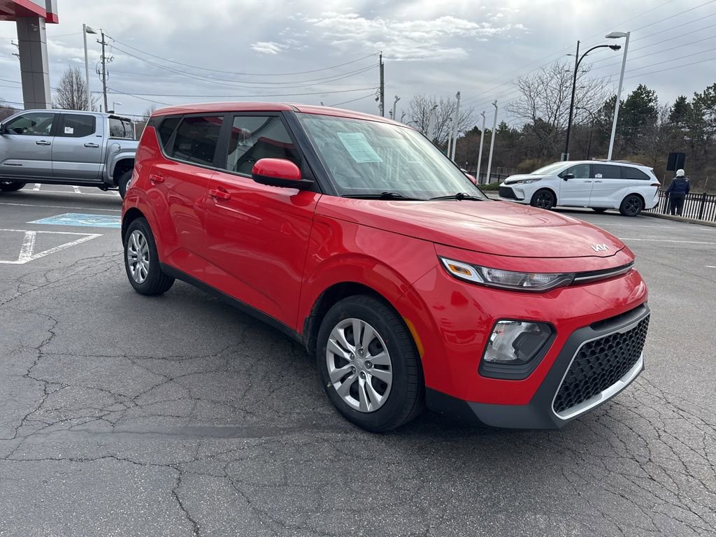 Used 2022 Kia Soul LX image 7