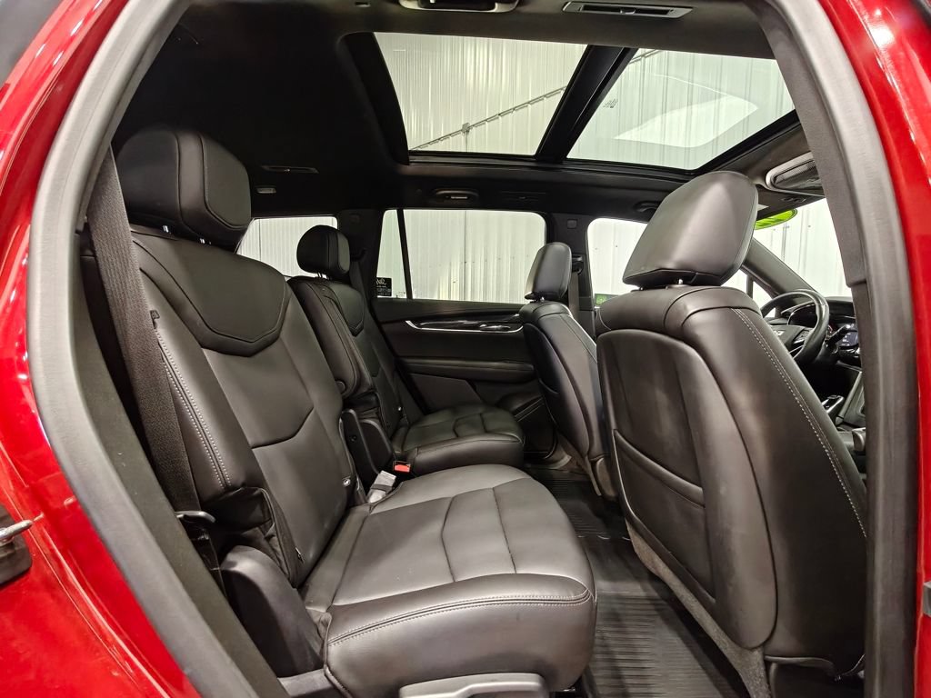 Used 2022 Cadillac XT6 Premium Luxury w/ LPO, Floor Liner Package AWD/4WD image 26