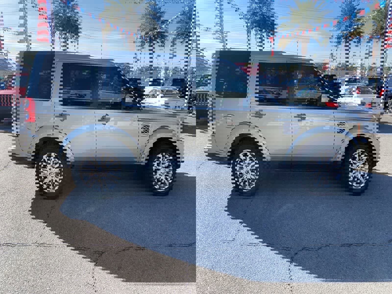 Used 2011 Land Rover LR4 HSE LUX image 5