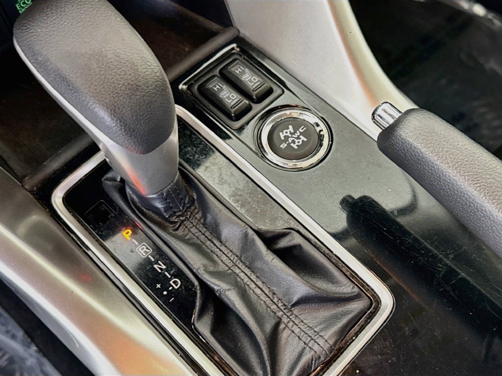 Used 2024 Mitsubishi Eclipse Cross LE AWD/4WD image 19