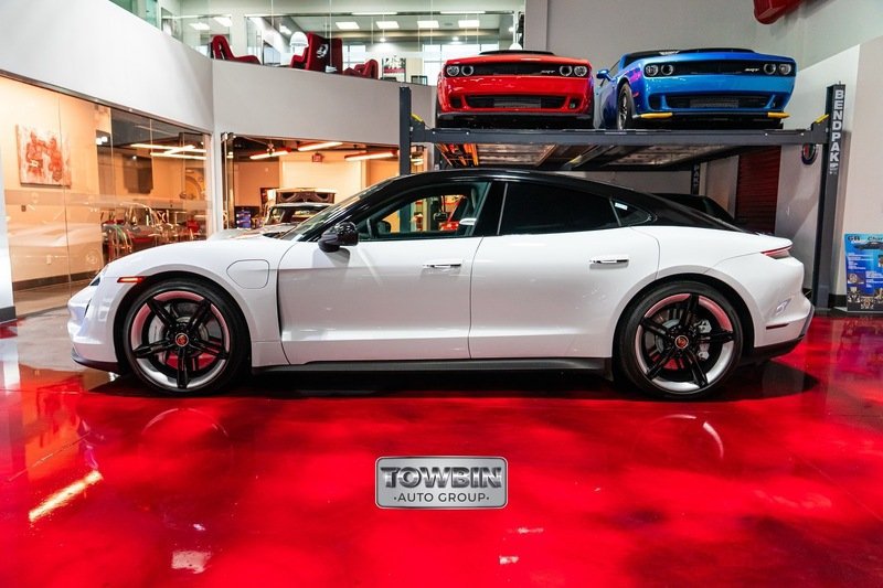 Used 2021 Porsche Taycan 4S w/ Premium Package AWD/4WD image 38