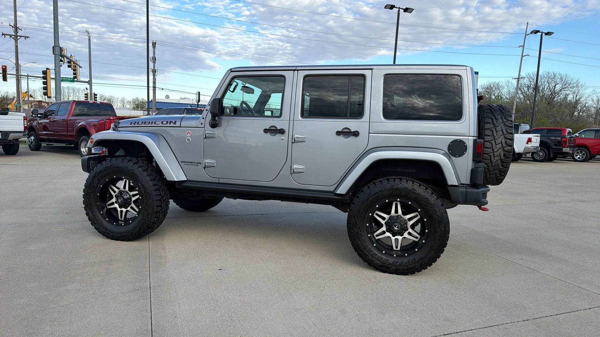 Used 2016 Jeep Wrangler Unlimited Rubicon image 10