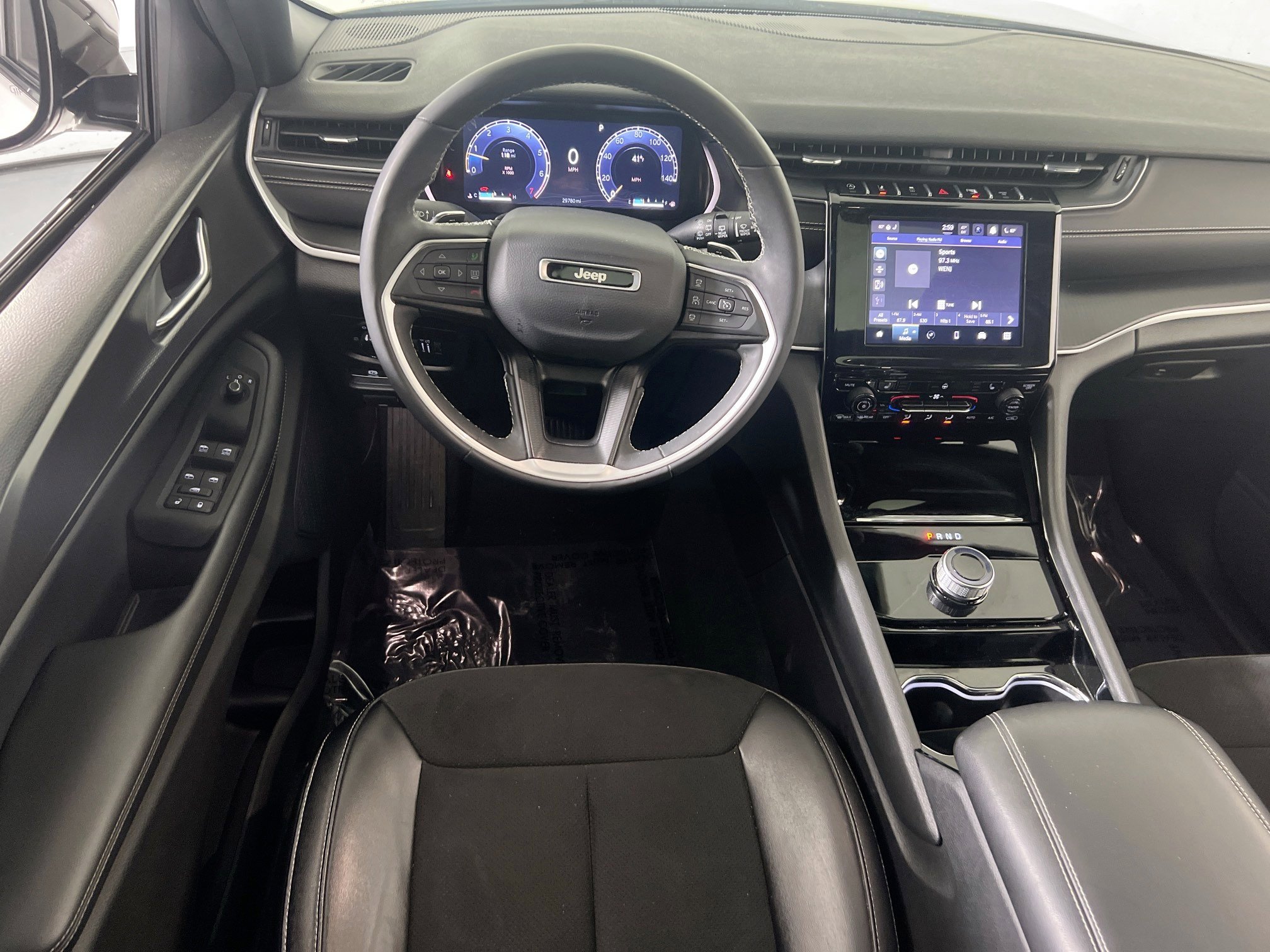 Used 2023 Jeep Grand Cherokee Altitude image 22