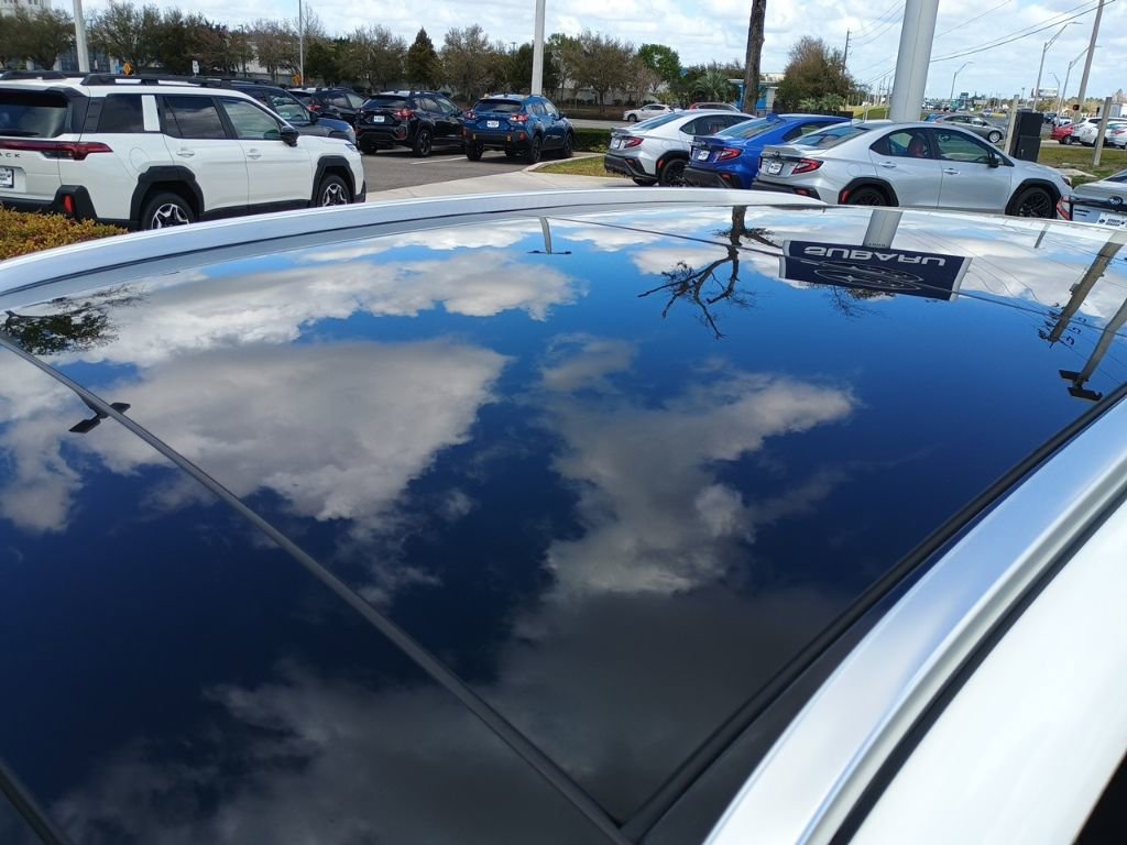 Used 2025 Mercedes-Benz GLC 300 image 9