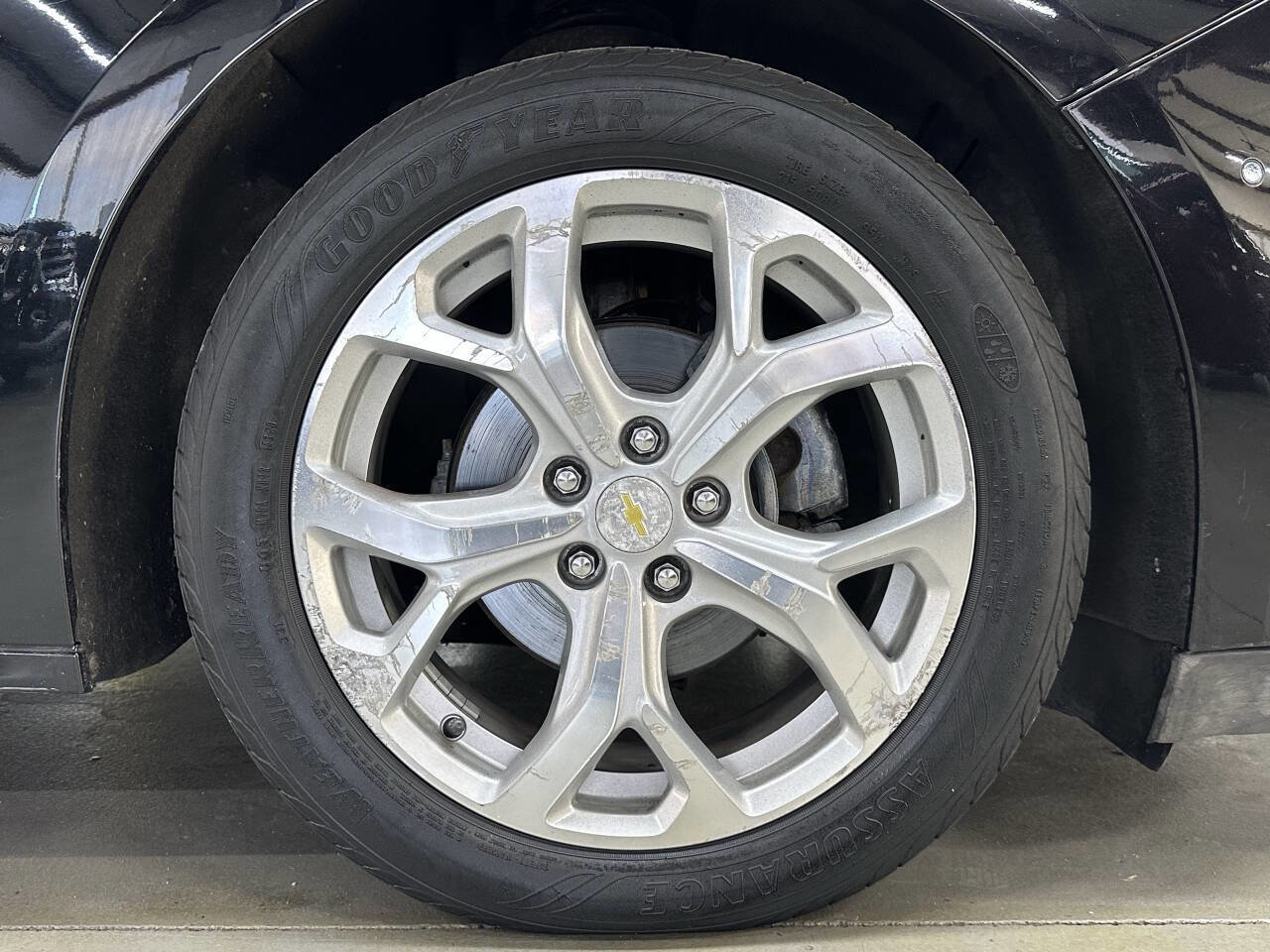 Used 2017 Chevrolet Volt Premier w/ Driver Confidence II Package FWD image 30