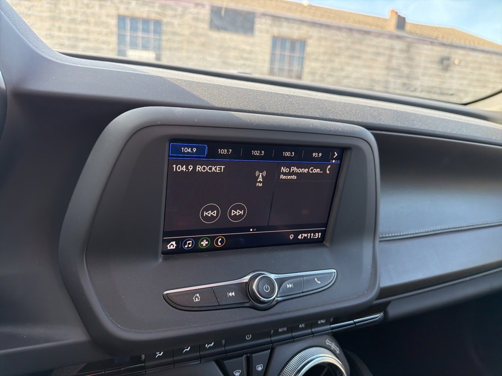 Used 2020 Chevrolet Camaro LT image 18