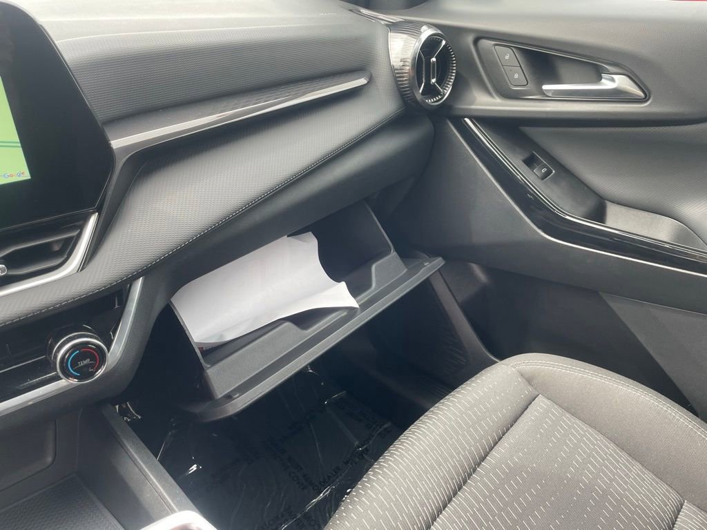 Used 2025 Chevrolet Equinox LT FWD image 30