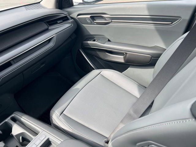 Certified 2026 Kia EV9 Light image 8