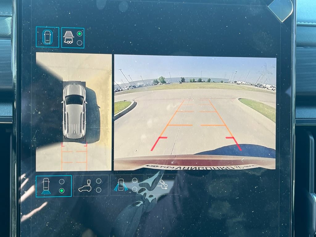 New 2026 GMC Acadia AT4 w/ LPO, Floor Liner Package image 21