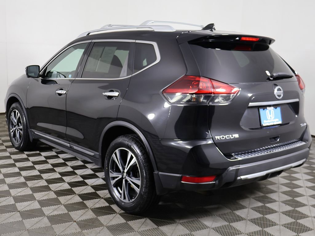 Used 2018 Nissan Rogue SL w/ Premium Package AWD/4WD image 11