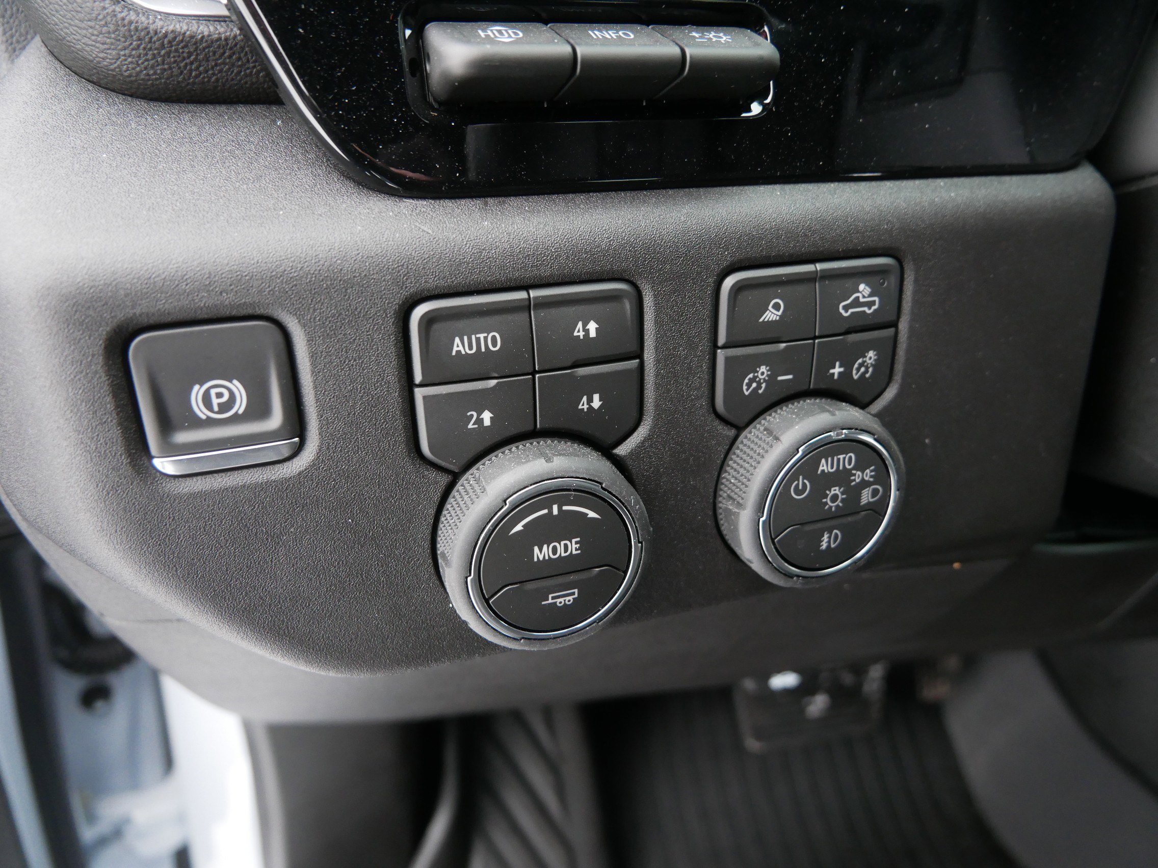 Used 2026 Chevrolet Silverado 1500 High Country w/ Technology Package image 29