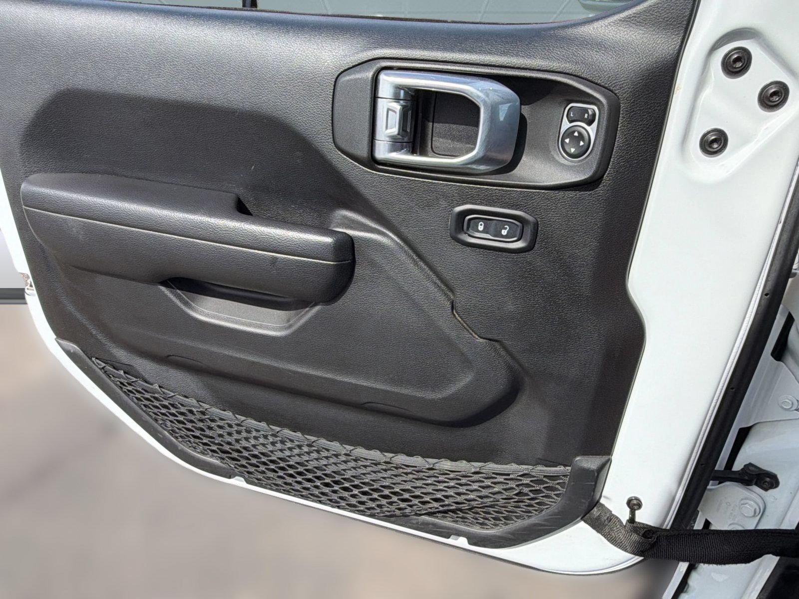 Used 2023 Jeep Wrangler Unlimited AWD/4WD image 24