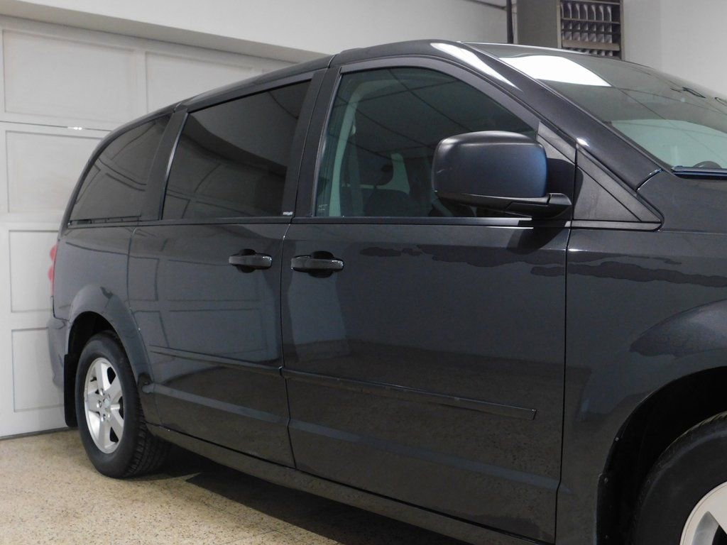 Used 2011 Dodge Grand Caravan SXT image 10