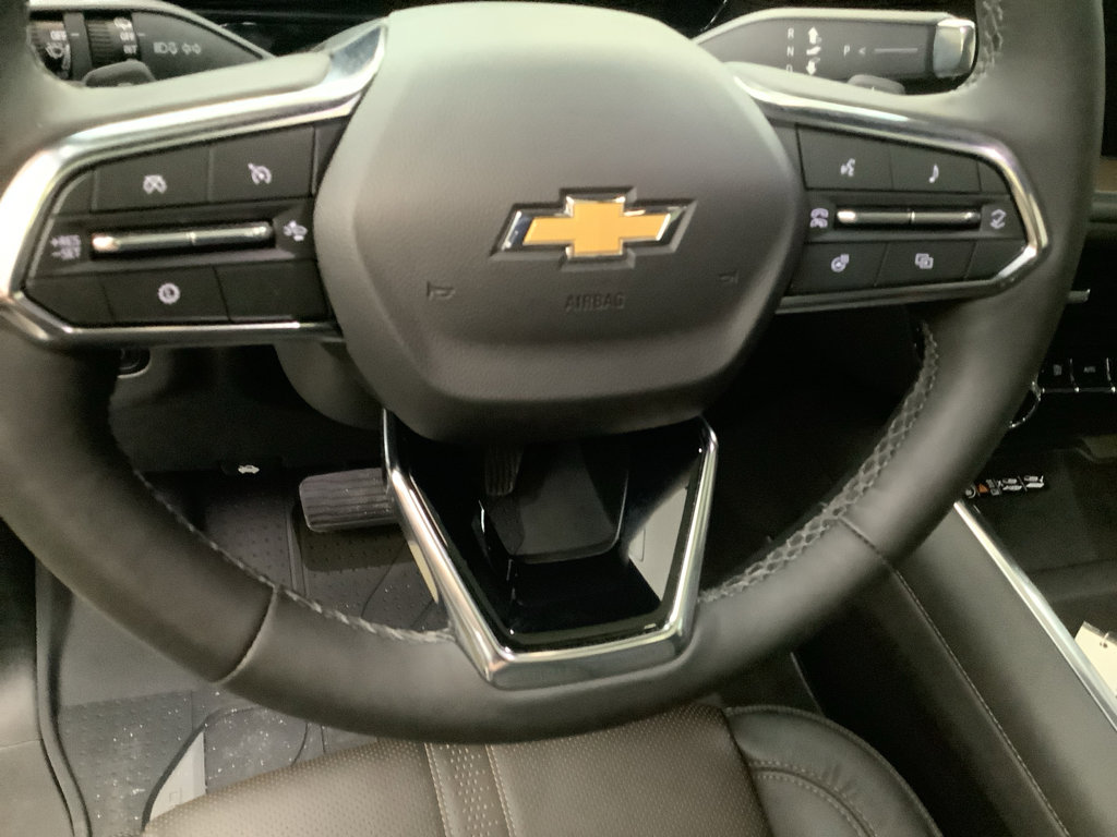 Used 2025 Chevrolet Tahoe High Country AWD/4WD image 17
