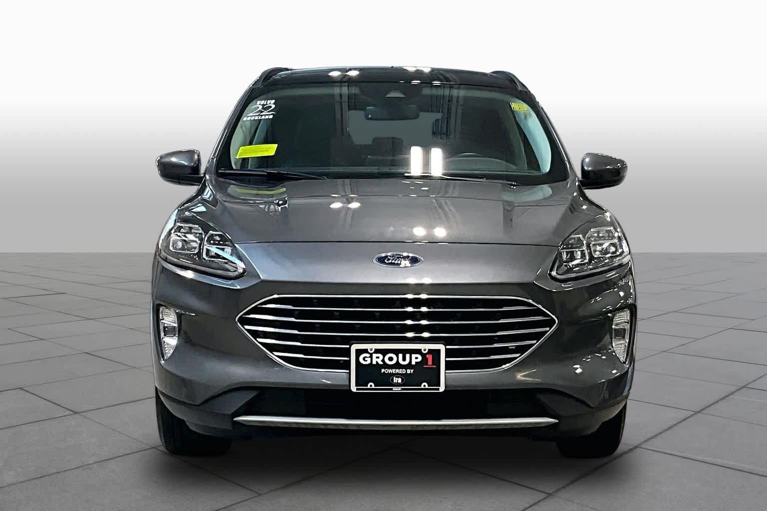 Used 2022 Ford Escape Titanium FWD image 4