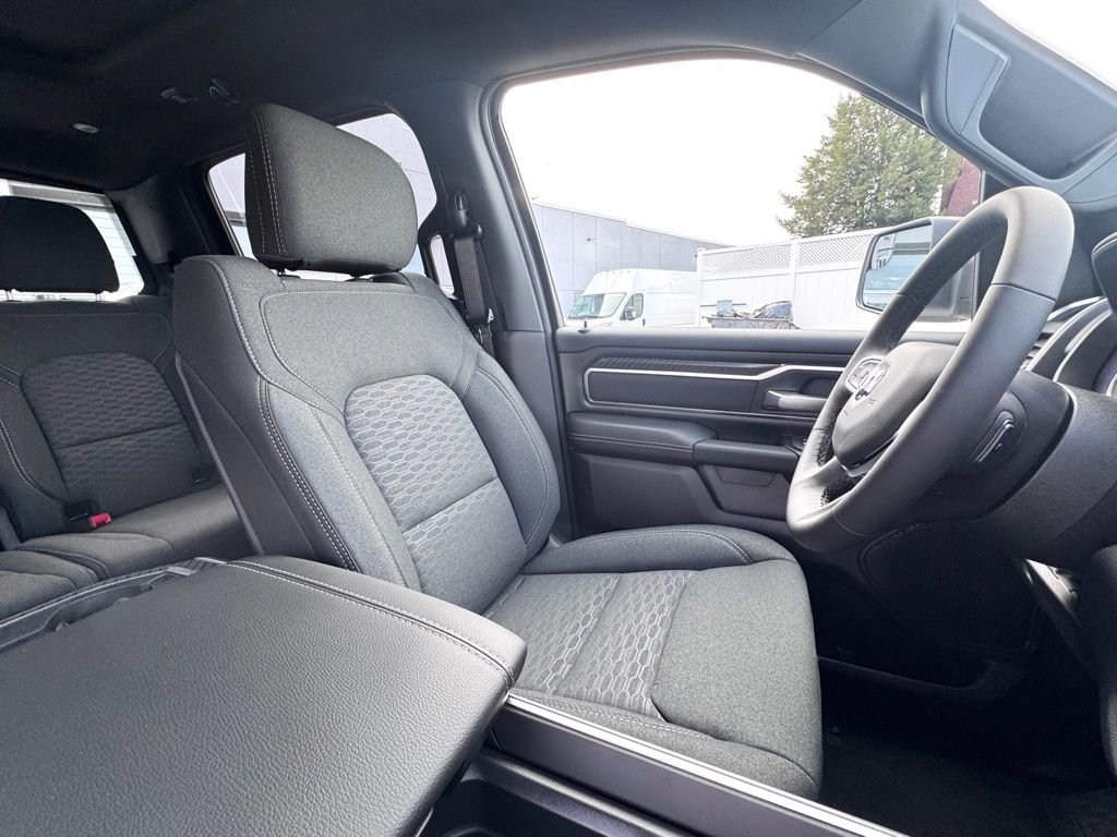 New 2026 RAM 1500 4x4 Crew Cab image 21
