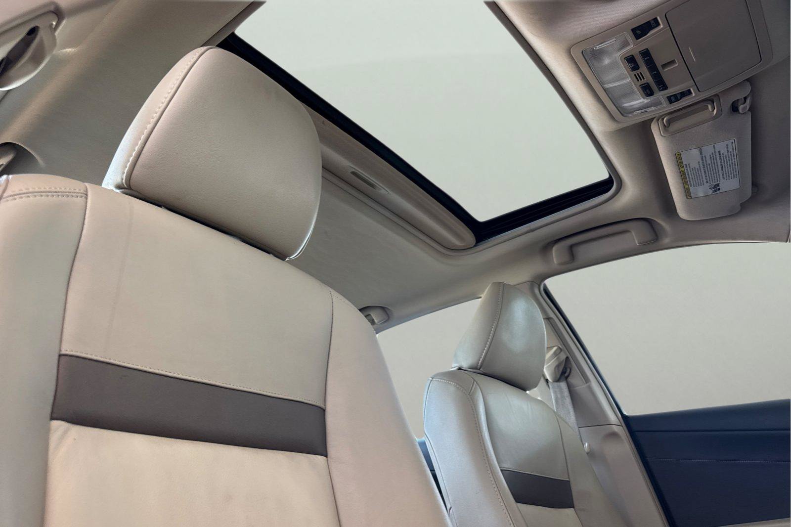 Used 2014 Toyota Camry XLE FWD image 20