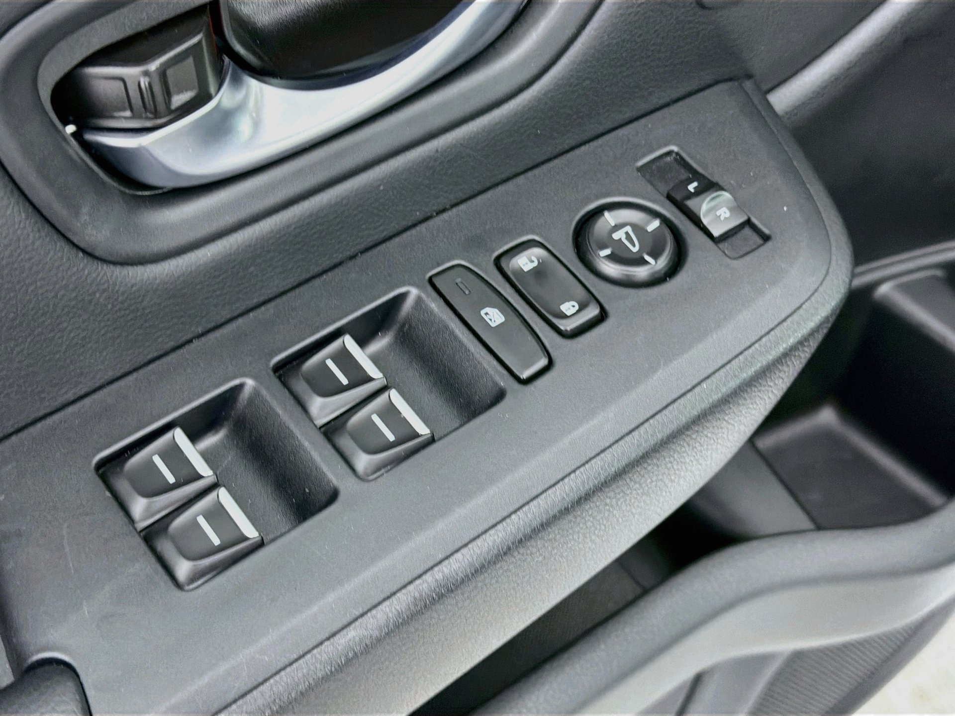 Certified 2025 Honda Pilot EX-L image 24