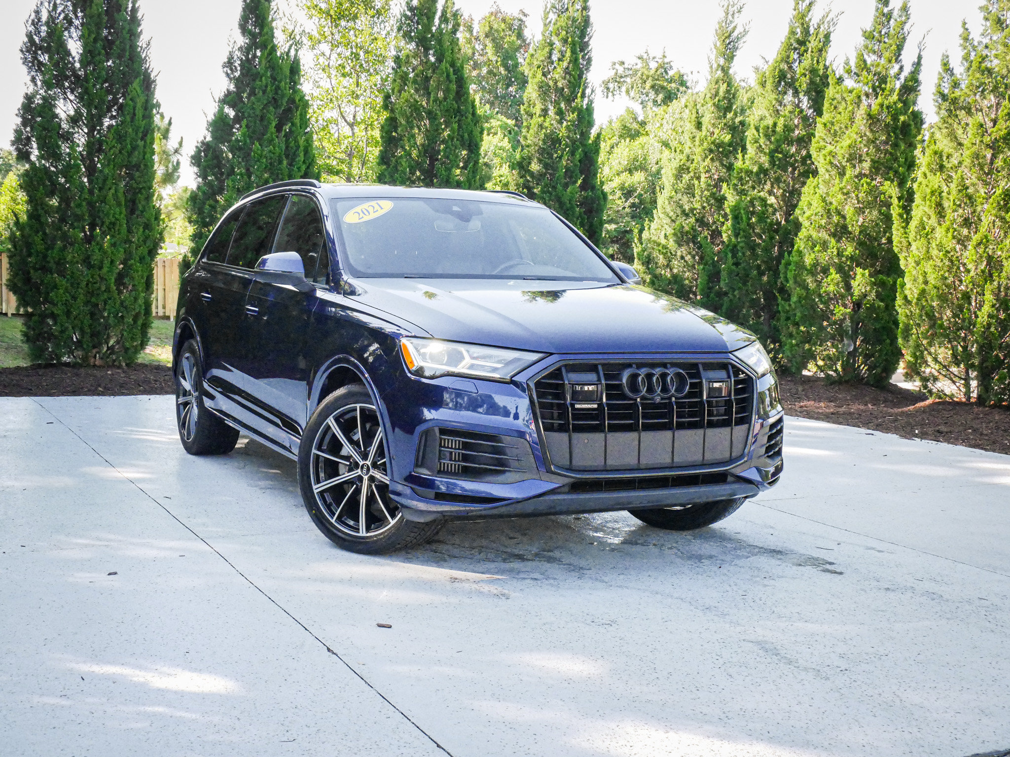 Used 2021 Audi Q7 3.0T Premium Plus w/ Executive Package AWD/4WD image 2