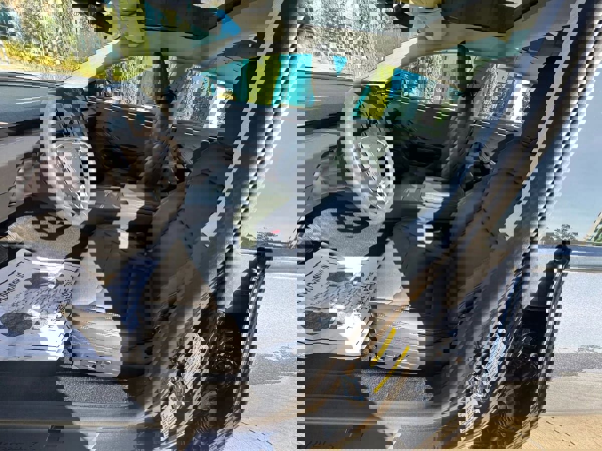 Used 2024 Tesla Model 3 Standard Range image 13