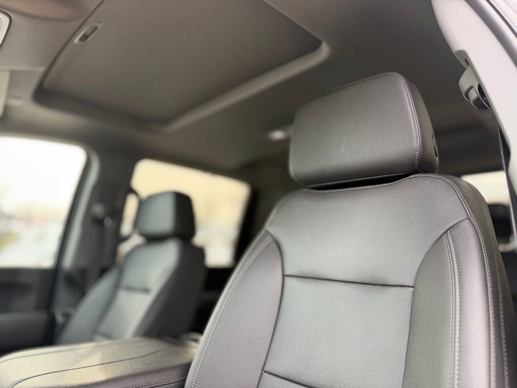 Used 2023 Chevrolet Silverado 2500 LTZ w/ LTZ Convenience Package image 14