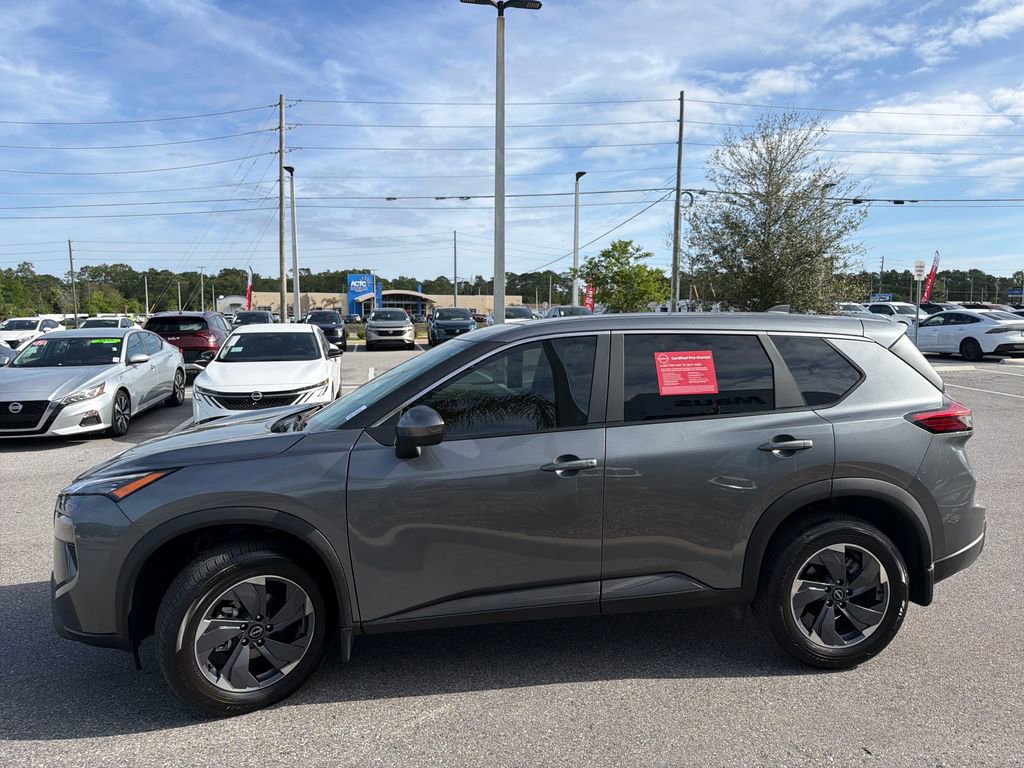 Certified 2026 Nissan Rogue SV FWD image 4