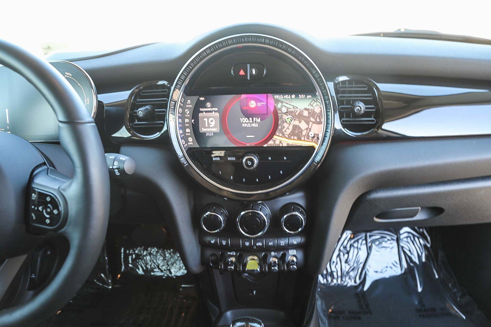 Used 2022 MINI Cooper SE image 14