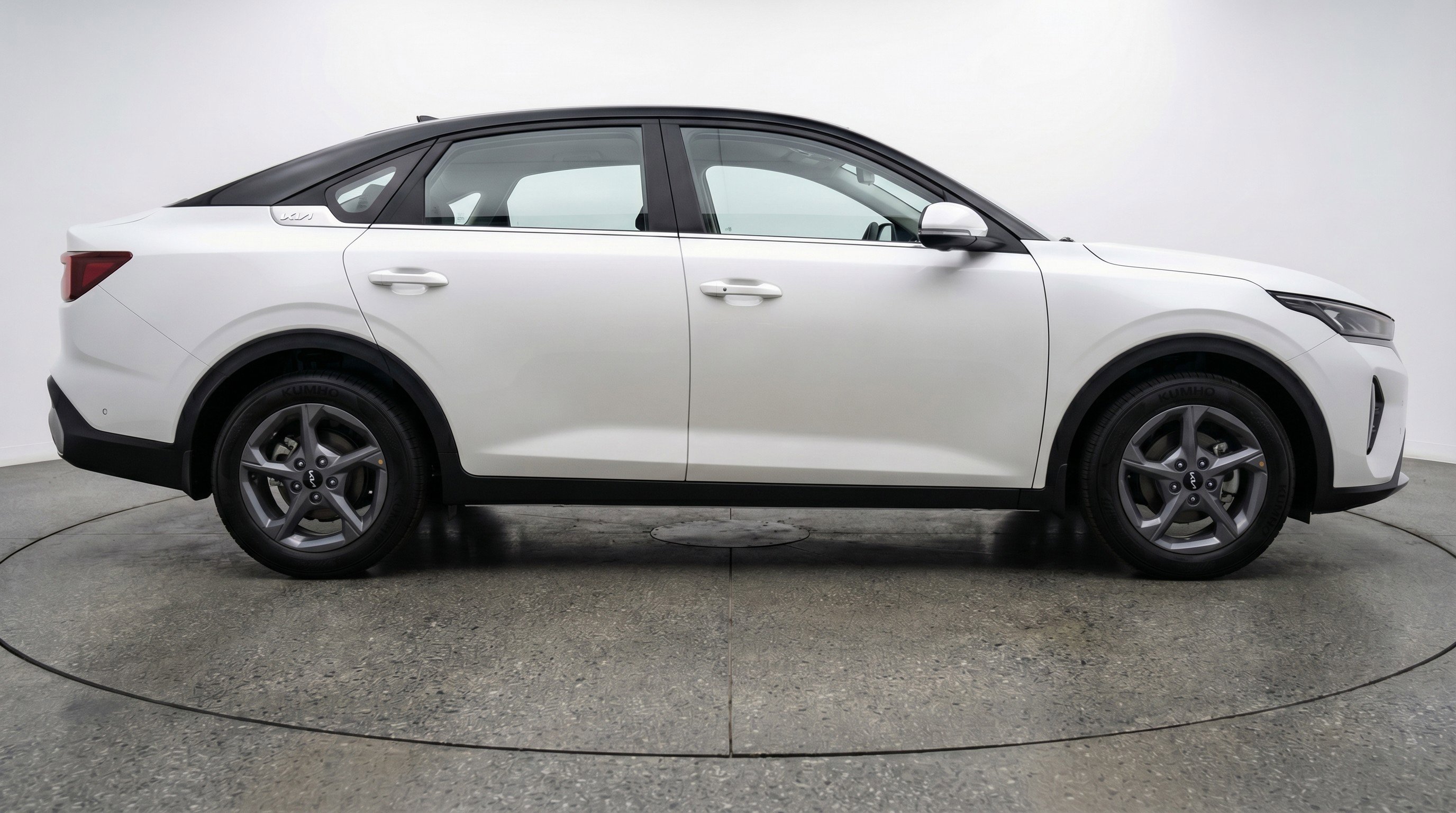 Used 2025 Kia K4 LXS image 11