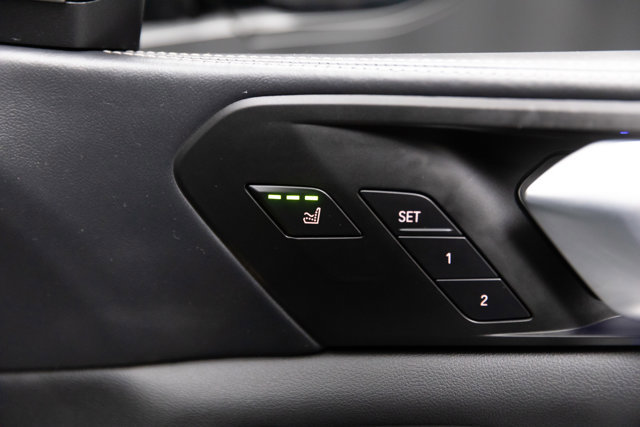 Used 2024 BMW X7 M60i w/ Executive Package image 63