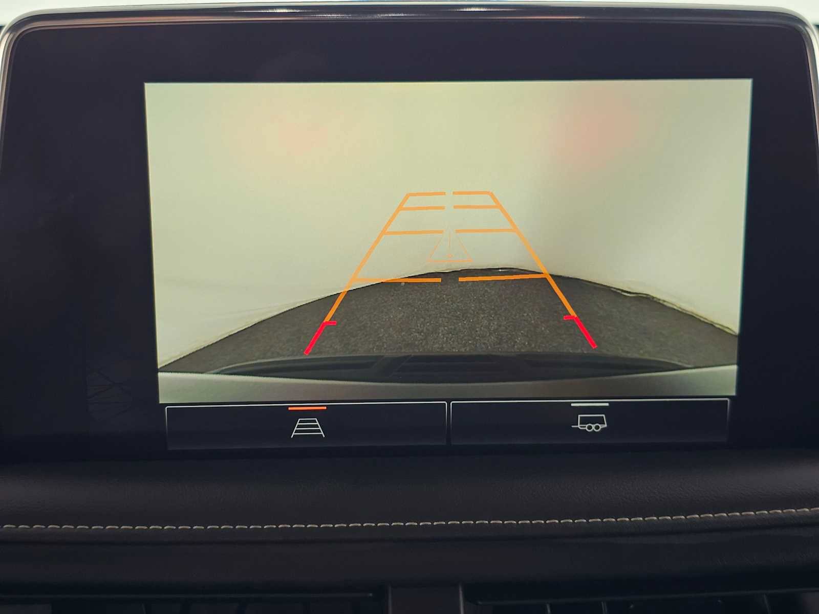 Used 2024 GMC Yukon SLT image 29