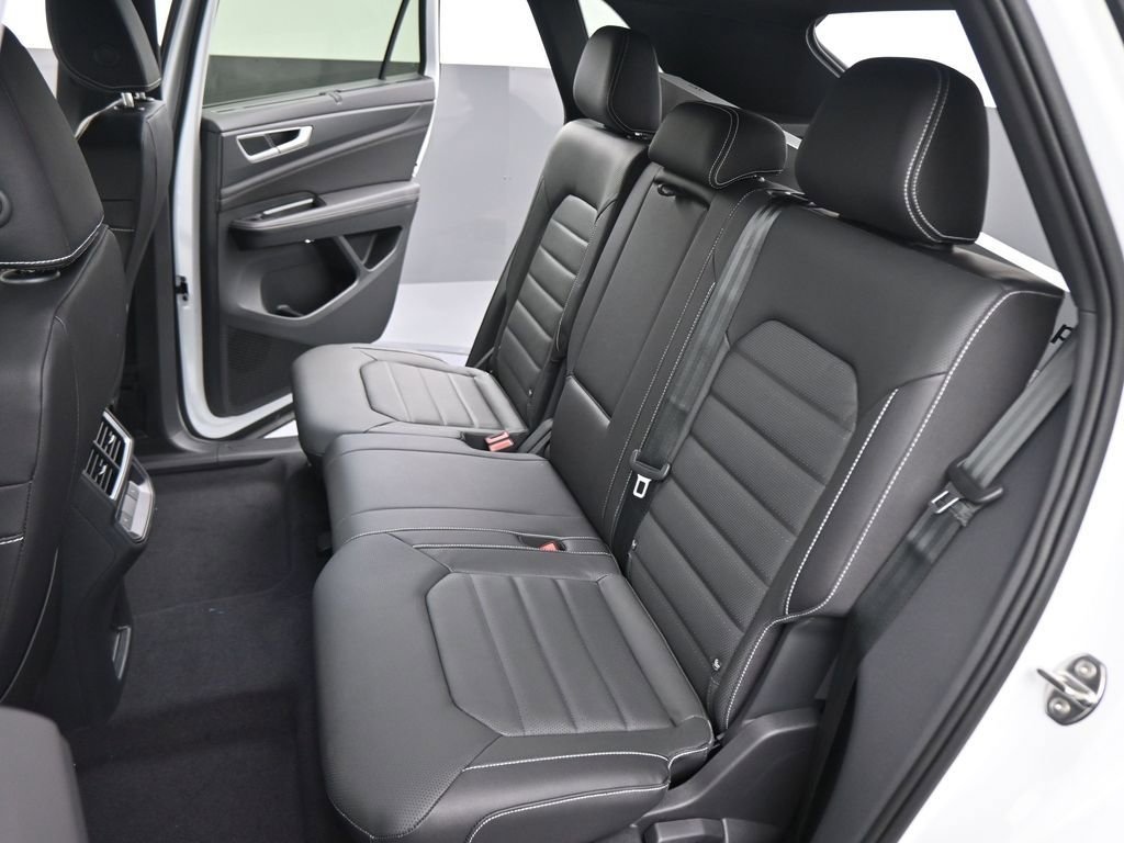 New 2026 Volkswagen Atlas Cross Sport SEL R-Line image 43