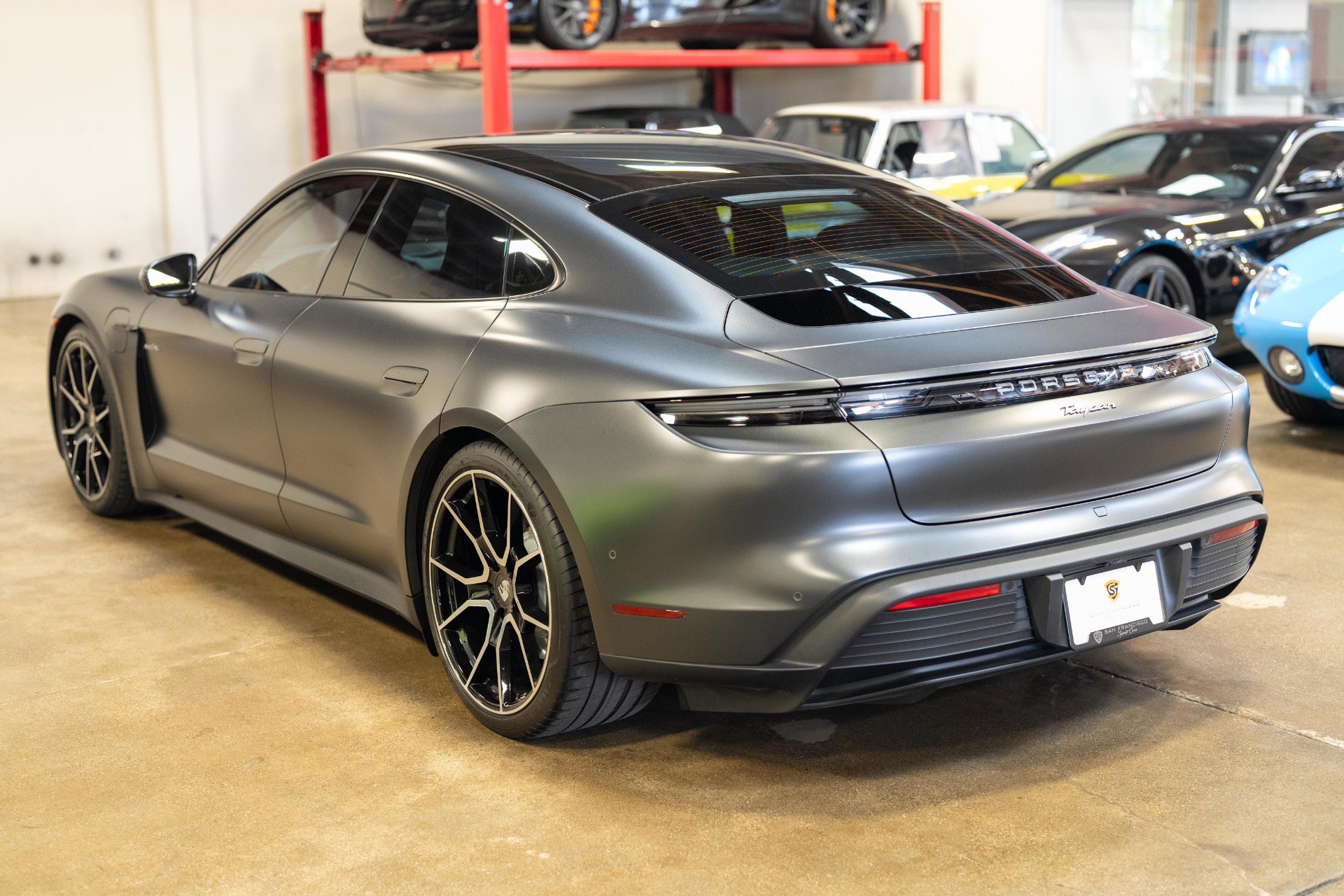Used 2025 Porsche Taycan RWD image 7