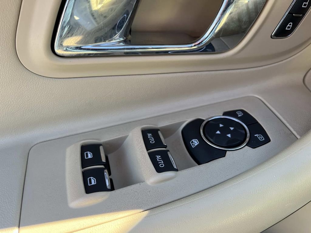 Used 2019 Ford Taurus Limited image 26