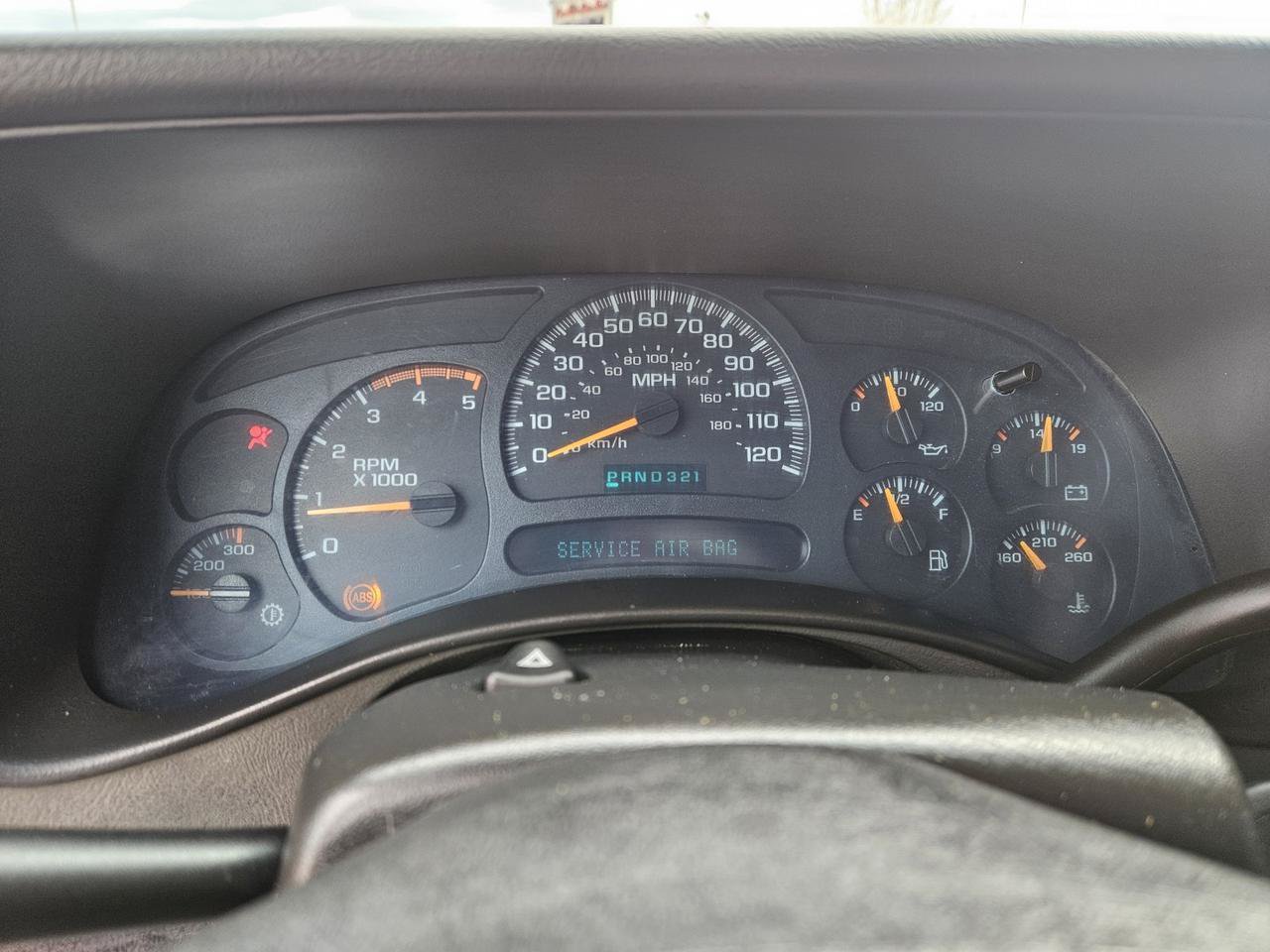 Used 2005 Chevrolet Silverado 2500 LS w/ Heavy-Duty Power Package AWD/4WD image 14