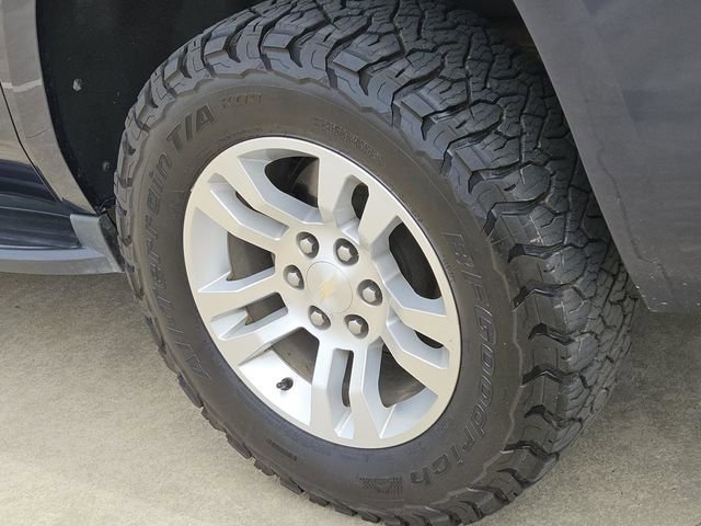Used 2019 Chevrolet Suburban LT image 33
