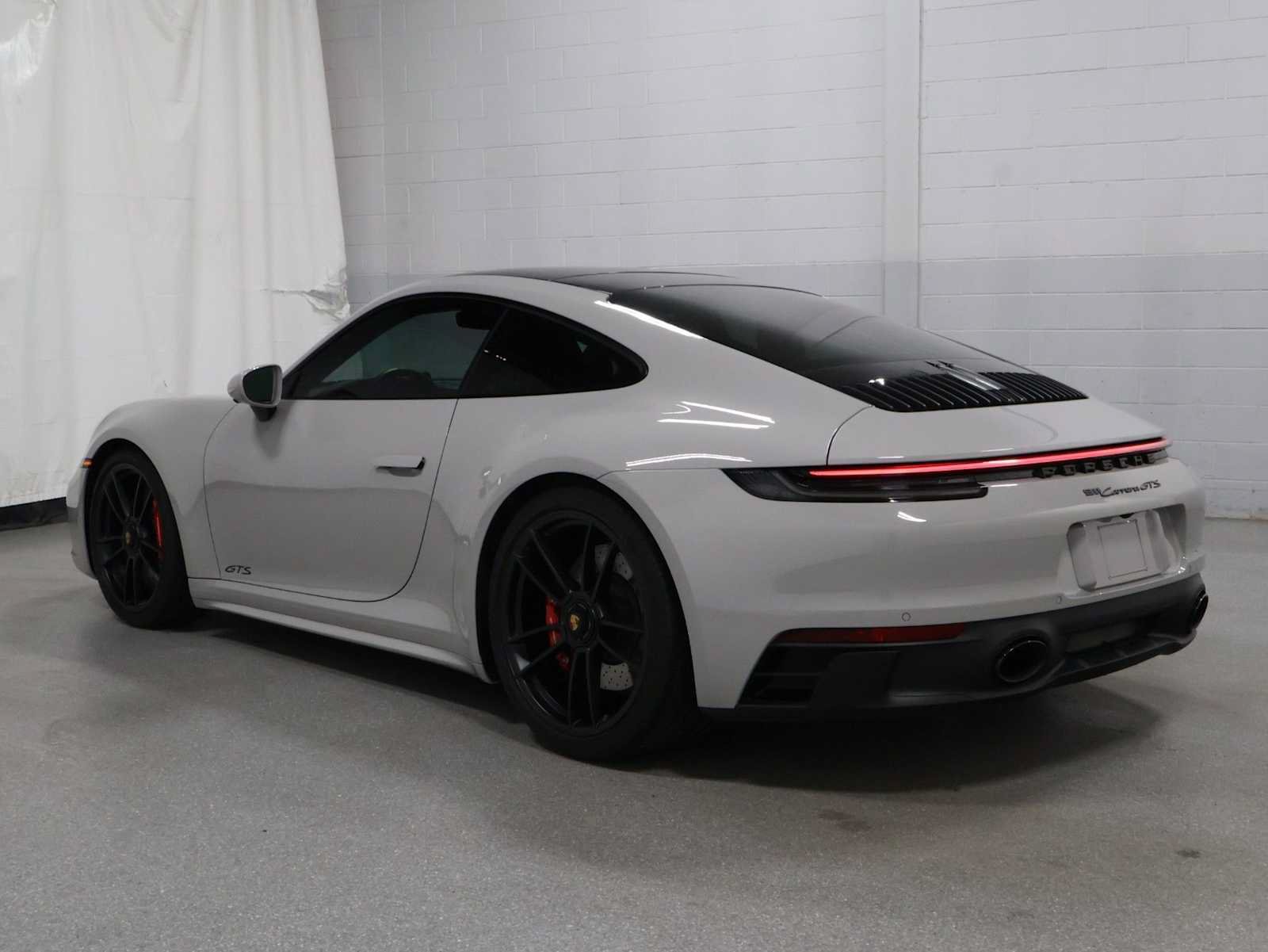Certified 2024 Porsche 911 GT3 RS image 3