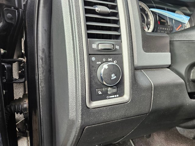 Used 2018 RAM 1500 Express w/ Express Value Package image 10