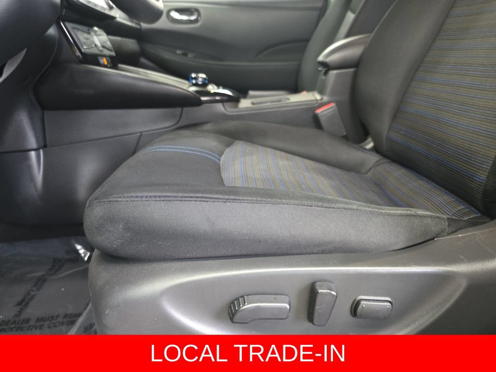 Used 2022 Nissan Leaf SV w/ SV Technology Package FWD image 29
