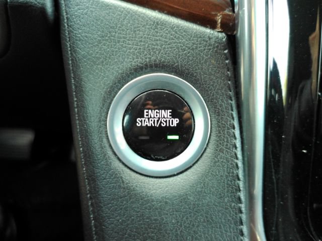Used 2018 Cadillac Escalade ESV 4WD image 45
