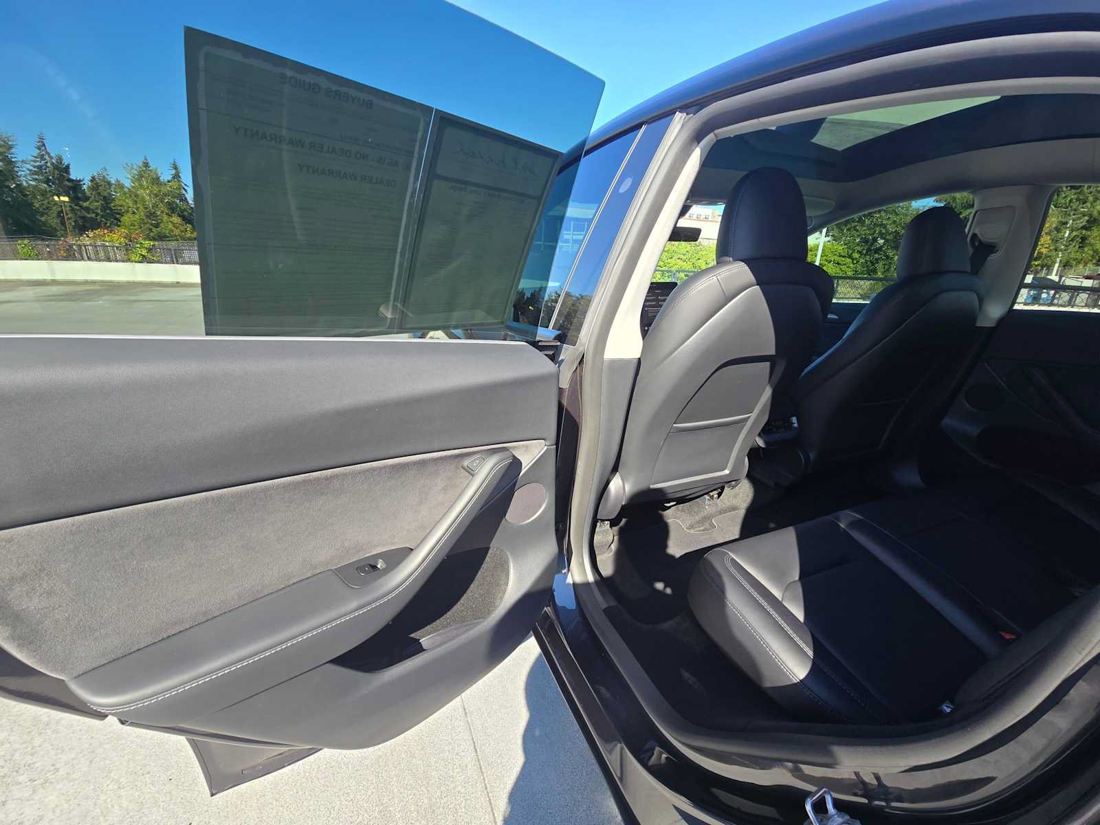 Used 2025 Tesla Model Y Long Range RWD image 15