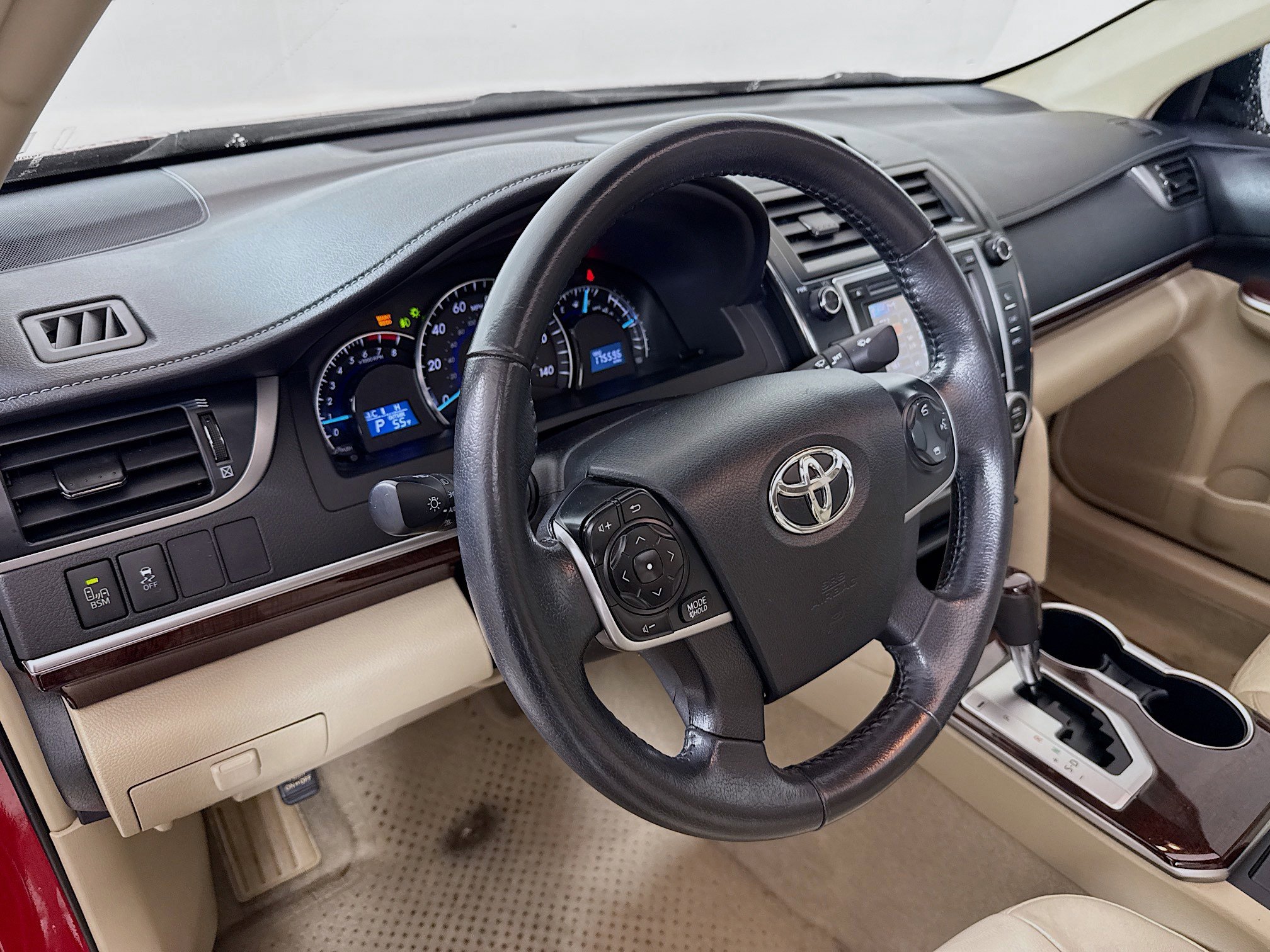 Used 2013 Toyota Camry XLE image 9