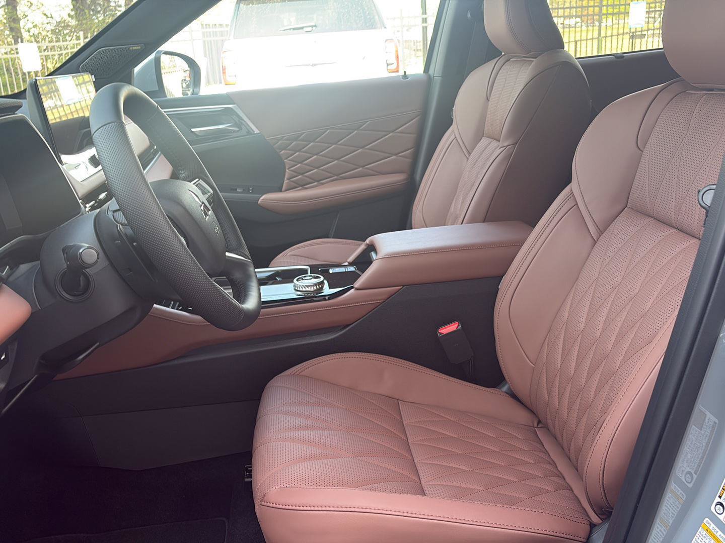 New 2026 Mitsubishi Outlander SEL FWD image 15