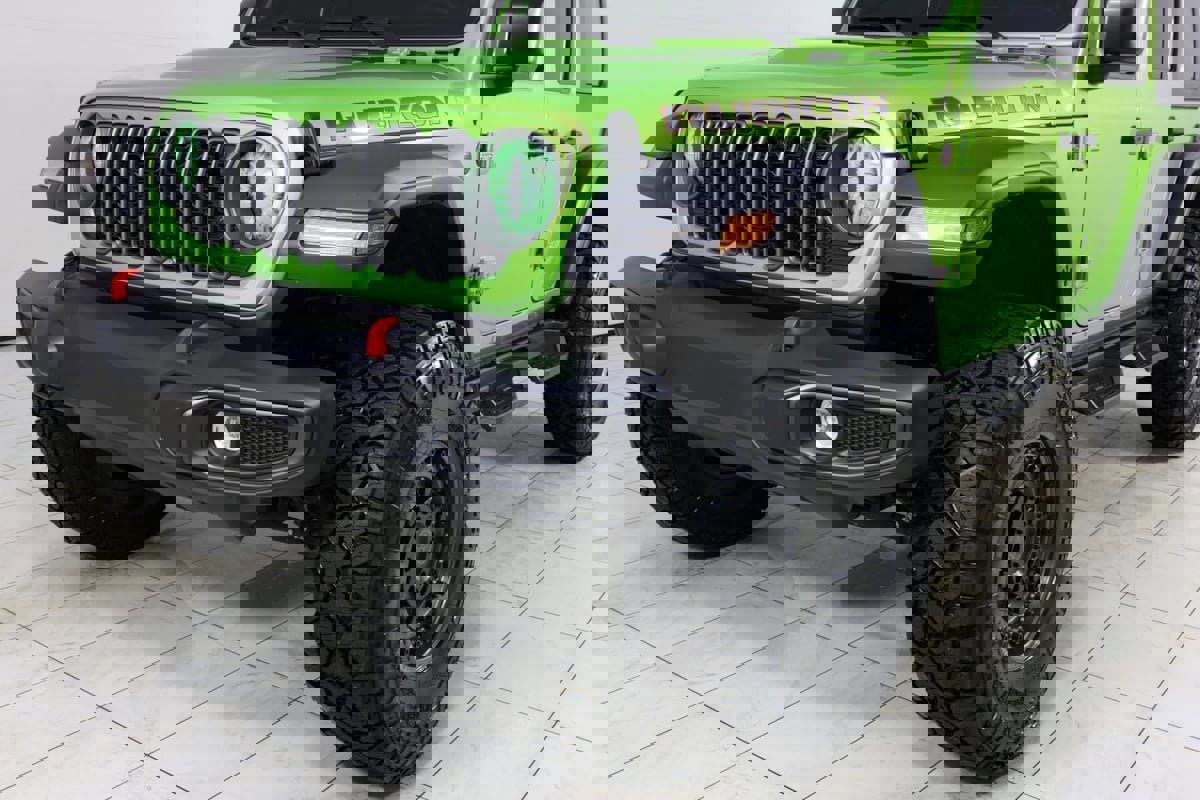 Used 2025 Jeep Wrangler Unlimited Rubicon image 44