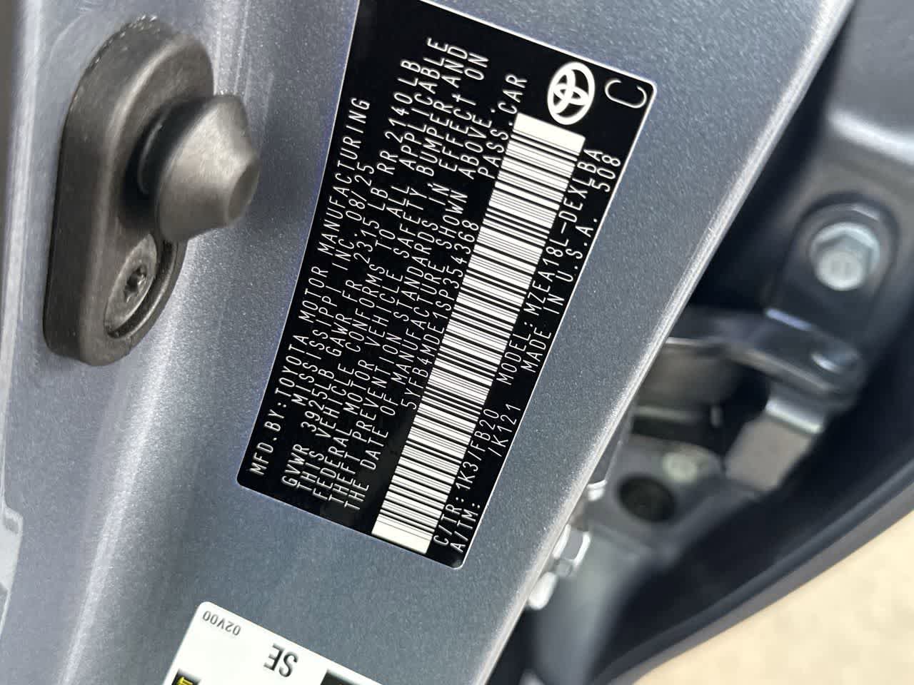 Used 2025 Toyota Corolla LE FWD image 29